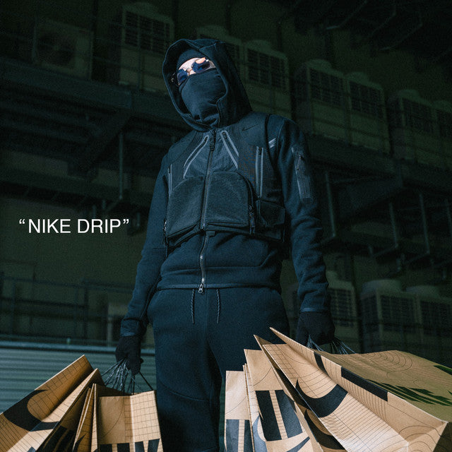 NIKE